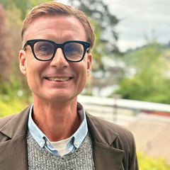 Sergei Tokmakov featured in the Bainbridge Island Review